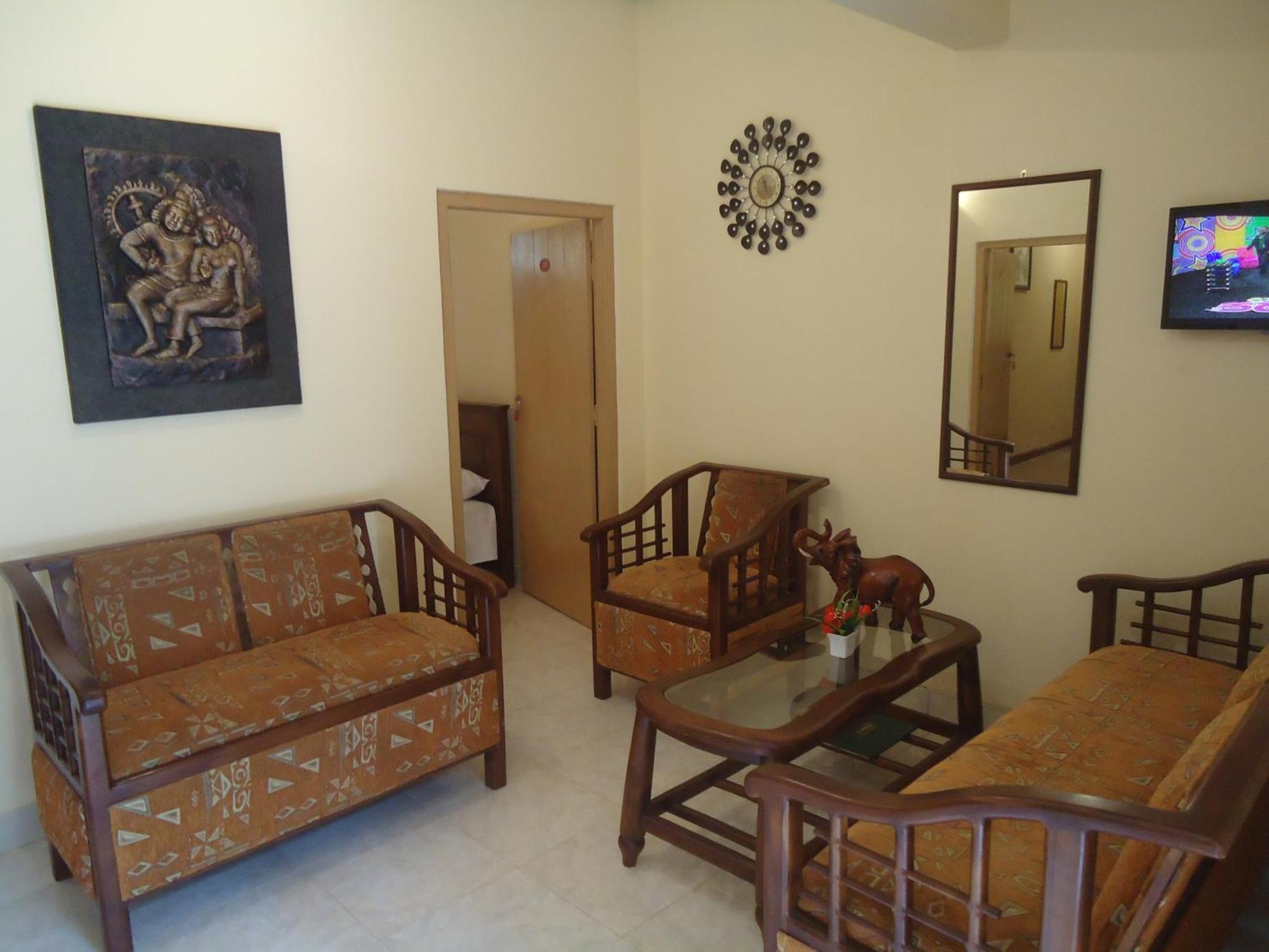 Guest House كادويلا المظهر الخارجي الصورة